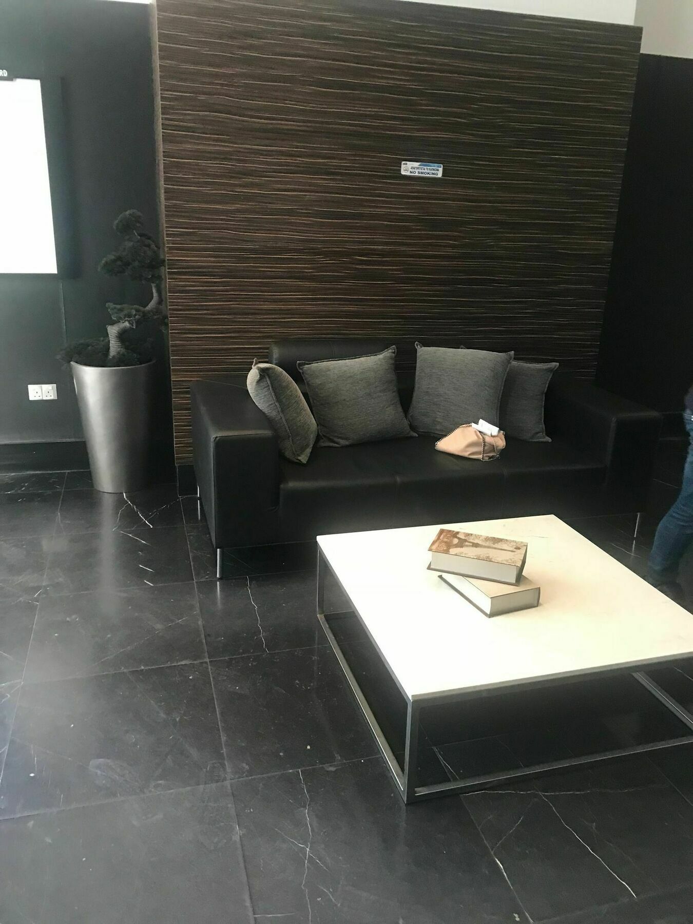 Finikoudes Luxury Apartments Larnaca Exterior foto