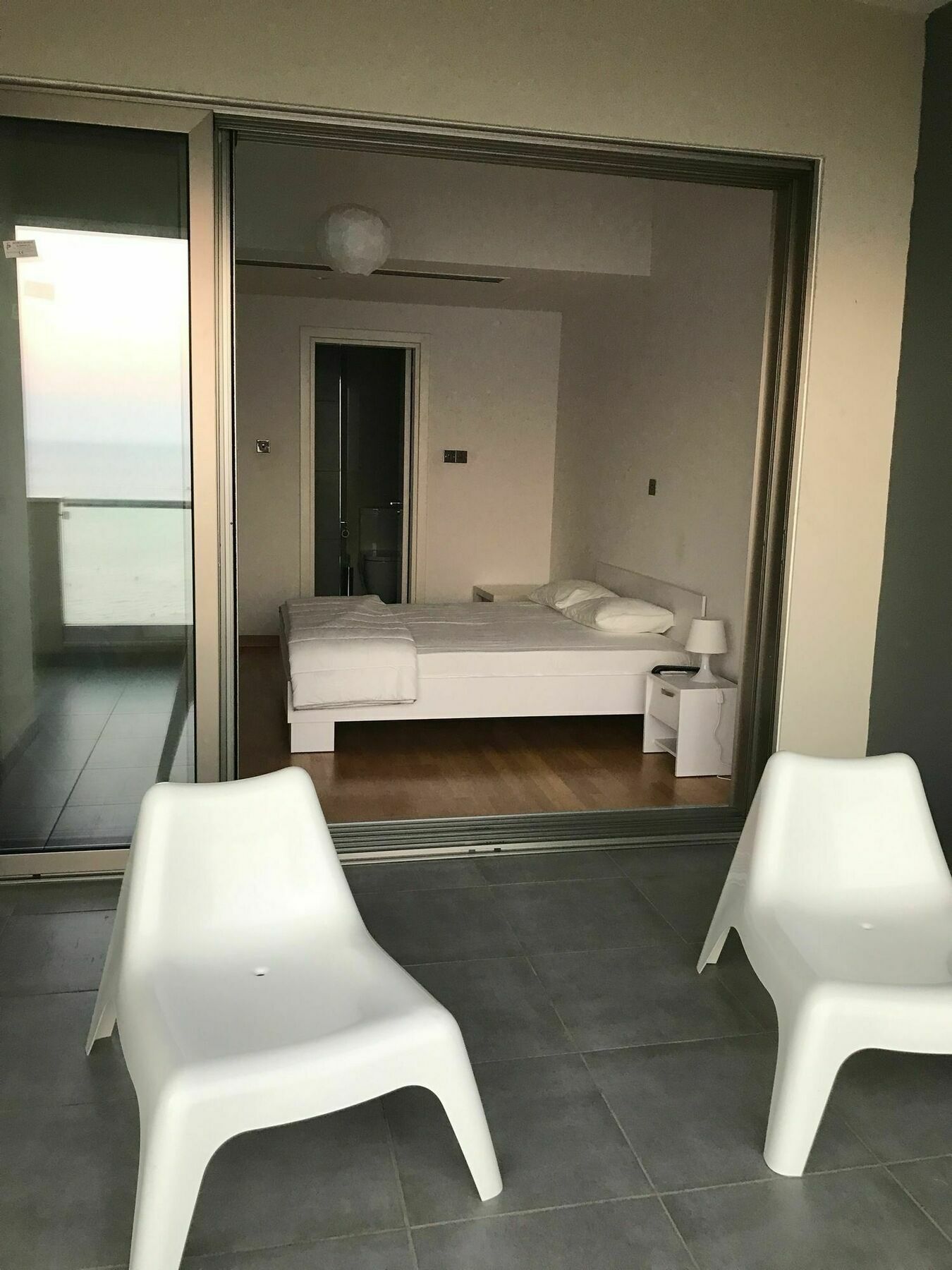 Finikoudes Luxury Apartments Larnaca Exterior foto