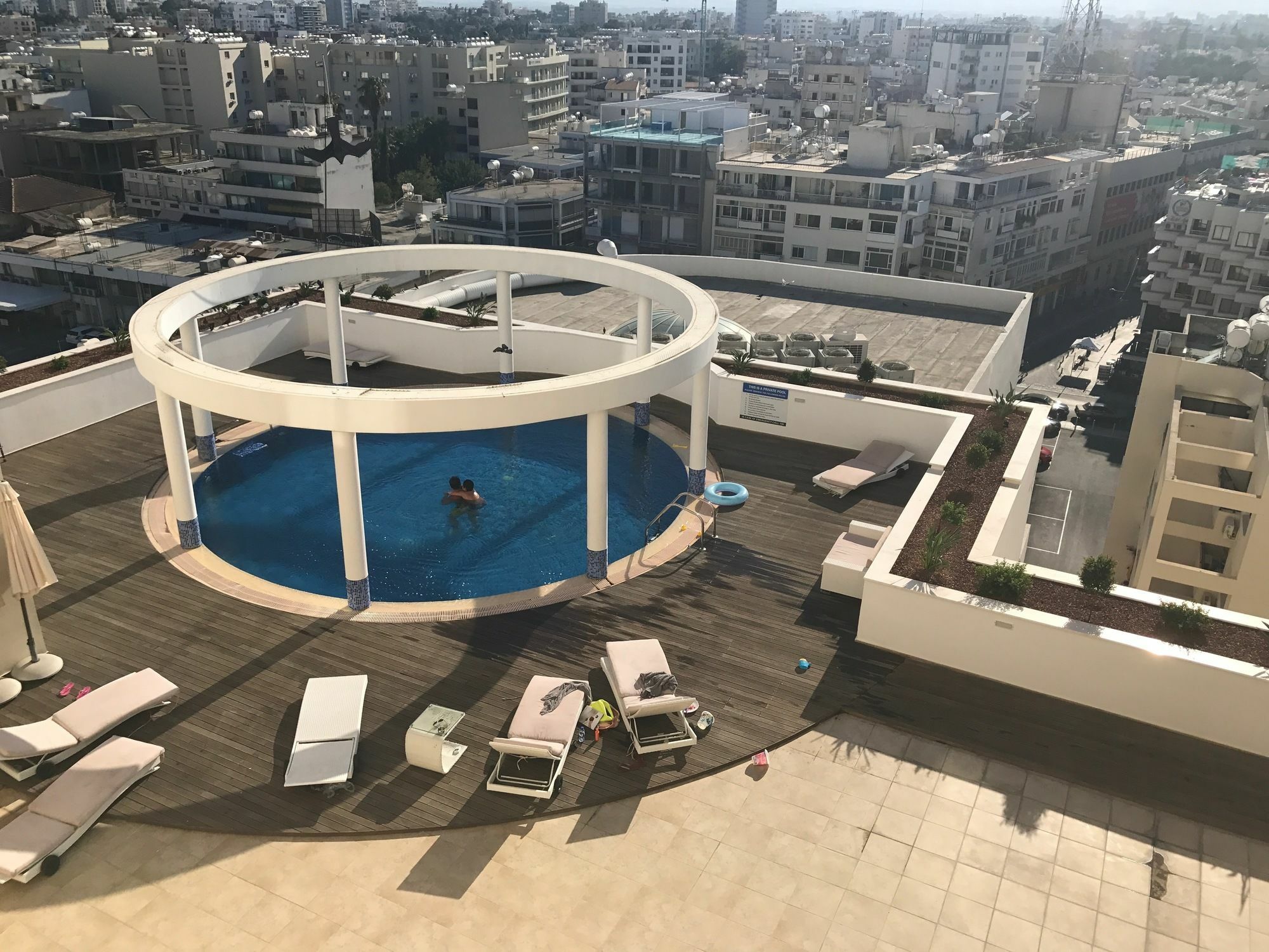 Finikoudes Luxury Apartments Larnaca Exterior foto
