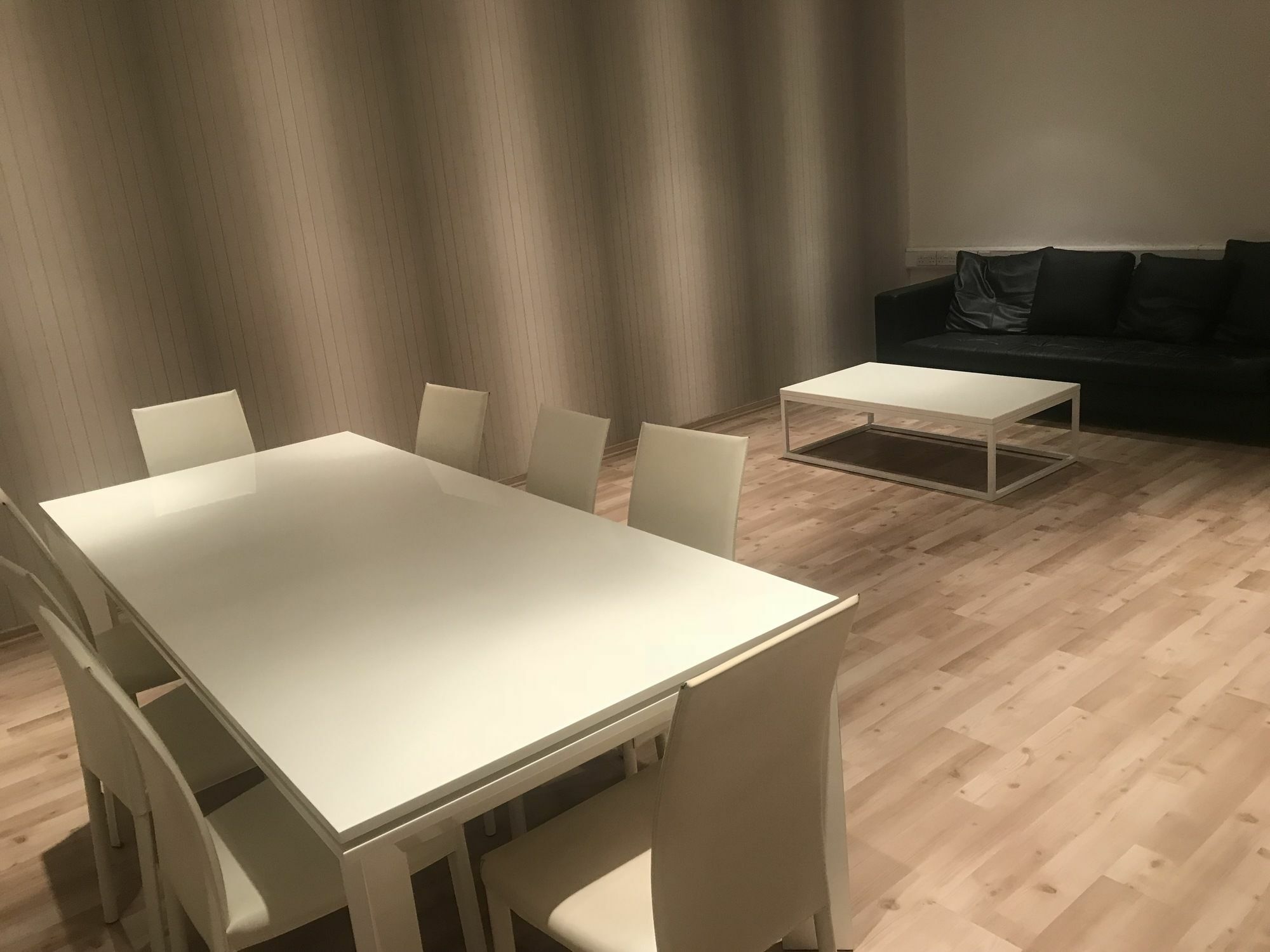 Finikoudes Luxury Apartments Larnaca Exterior foto
