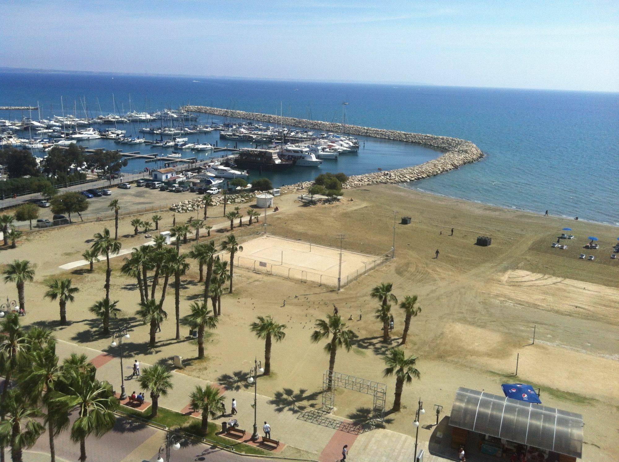 Finikoudes Luxury Apartments Larnaca Exterior foto