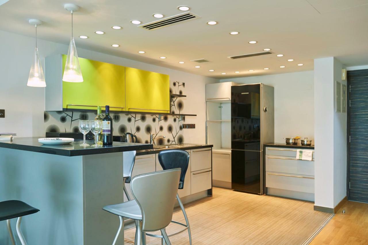 Finikoudes Luxury Apartments Larnaca Exterior foto