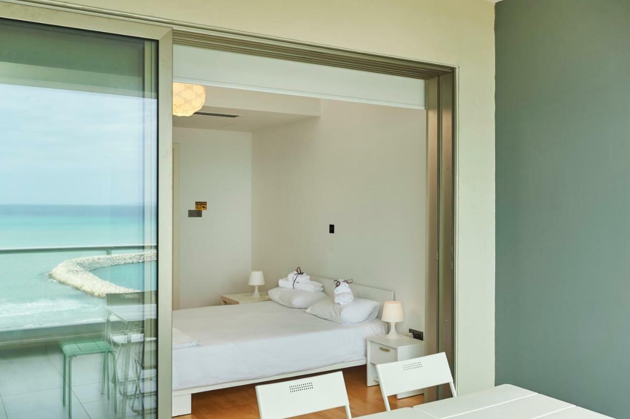 Finikoudes Luxury Apartments Larnaca Exterior foto