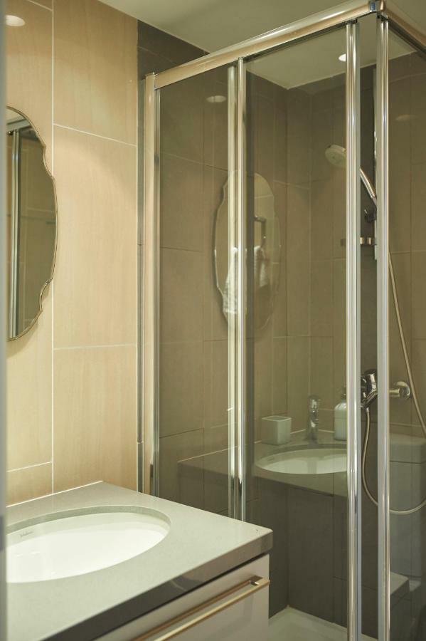 Finikoudes Luxury Apartments Larnaca Exterior foto
